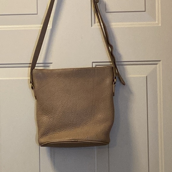 VTG Coach #4907 Sonoma Small Bucket Zip In Natural Grain Leather Cross Body Bag - Picture 1 of 16